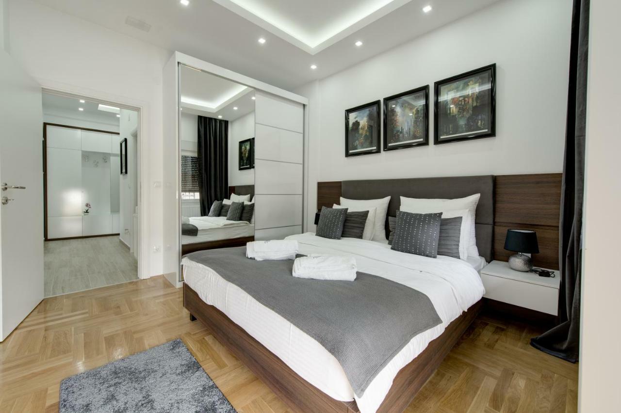 Appartement Centar President à Aranđelovac Extérieur photo